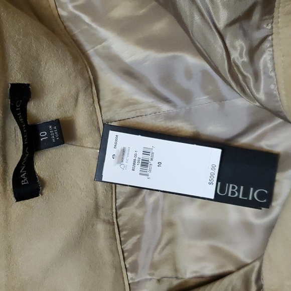 Suede pleated shorts with cuffed  bottom. - Picture 2 of 10